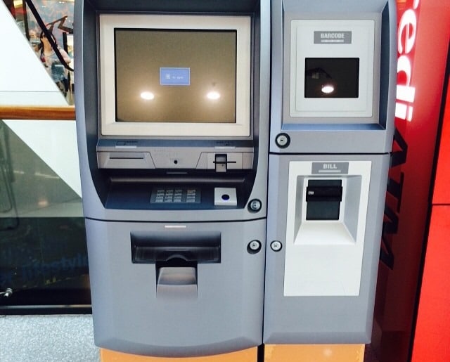Первый банкомат биткоин в россии биткоин в рубли вебмани